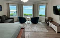 75' Amazing Lake View | Dock | Pets | Gameroom - Image 3