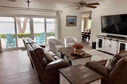75' Amazing Lake View | Dock | Pets | Gameroom - Image 4
