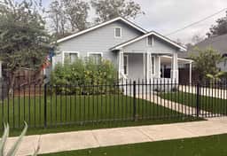 4BR Near Alamodome & Pearl | Sleeps 10 - Image 3