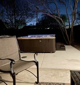 Hot Tub | 2BR Duplex | Pet Friendly| Near Airport - Image 5